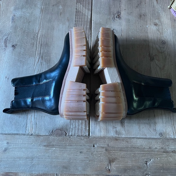 Stella McCartney Emilie Platform Chelsea Boots In Black/Gum Size 36.5 - Picture 16 of 16